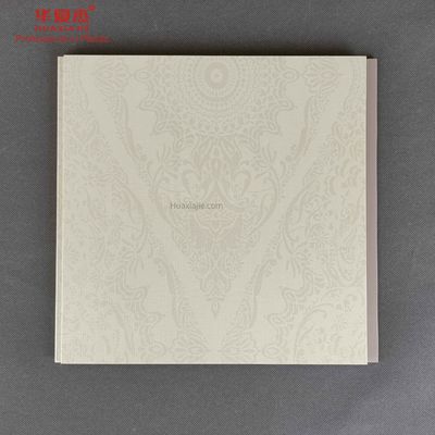 Хорошая цена Легкий установите высокую лоснистую красочную панель потолка Пвк для украшения онлайн