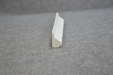 Хорошая цена прессформа отделки PVC листа донной крышки 28mm x 17mm для внутренней подгонянной стены онлайн
