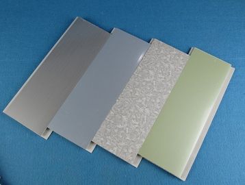 Хорошая цена Плита стены панелей стены кухни PVC коммерчески пластичная для кухни онлайн