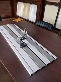 Хорошая цена Панели песчаника собранные цветом УПВК Слатвалл на хранение 2.44м * 11км * 2км онлайн