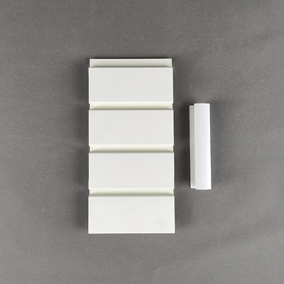 Хорошая цена PVC Slatwall изоляции супермаркета Huaxiajie обшивает панелями украшение магазинов онлайн