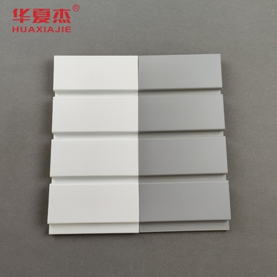 Хорошая цена PVC Slatwall огнестойкости обшивает панелями штейновую текстуру с превосходной химической устойчивостью онлайн