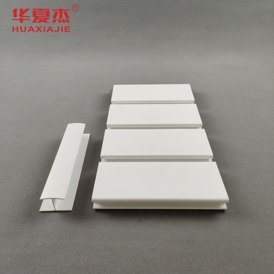 Хорошая цена Легкий PVC Slatwall установки обшивает панелями превосходное влаги устойчивое онлайн