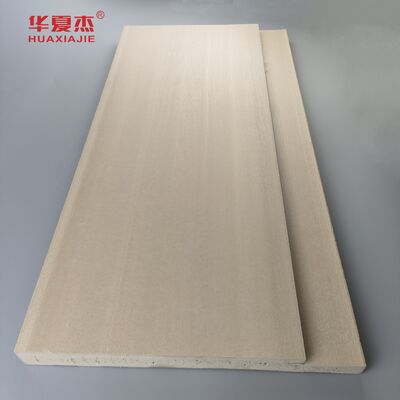 Хорошая цена Дверная коробка из ДПК с индивидуальной длиной, поверхность с текстурой под дерево, интерьерная дверная коробка, прочная конструкция онлайн